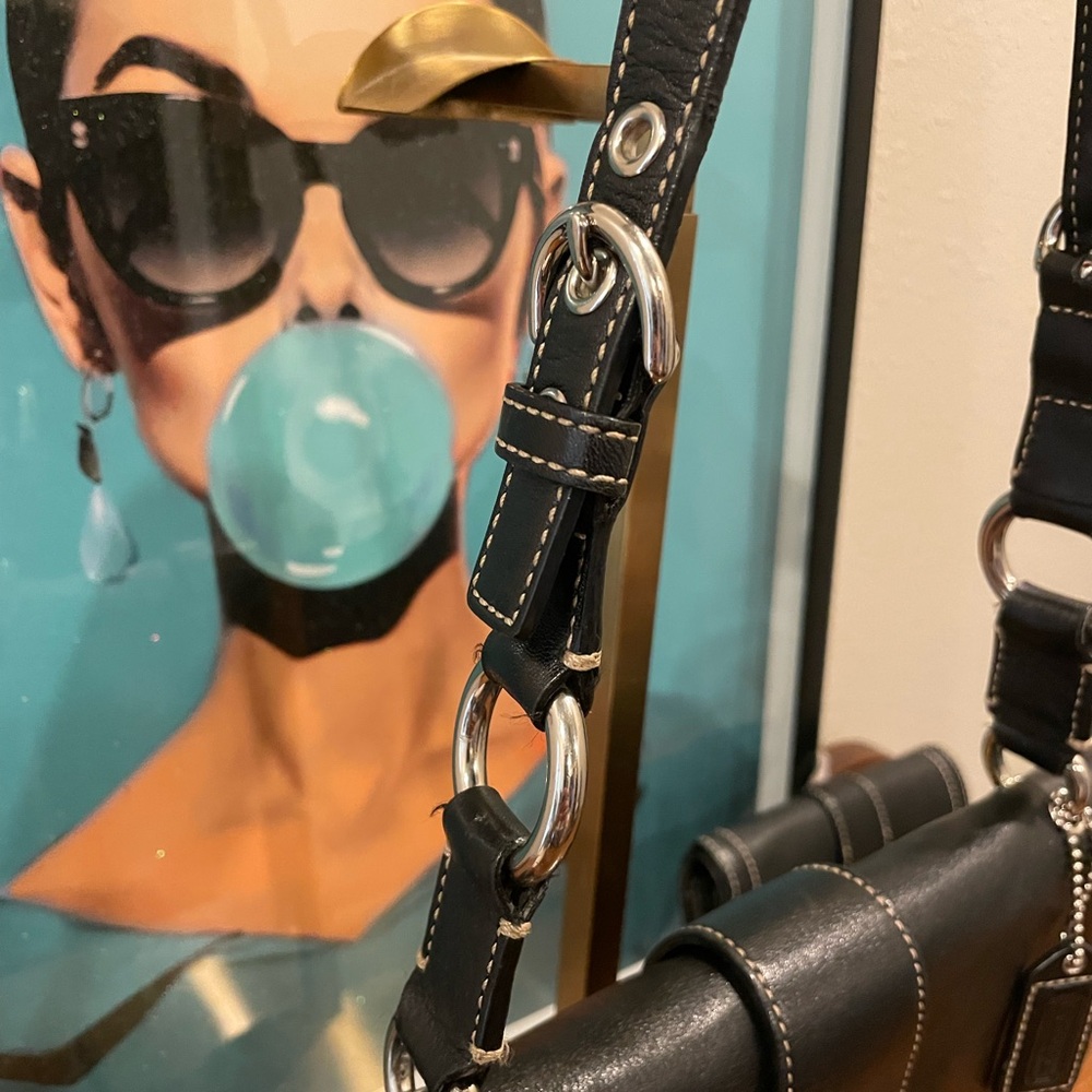 COACH Vintage Soho Buckle 9739 Black Leather Shoulder Bags With Matching Wallet - Picture 8 of 17